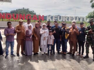 DPRA Kunjungi Jalan Rusak di Pante Bahagia, Warga Berharap Segera Dibangun