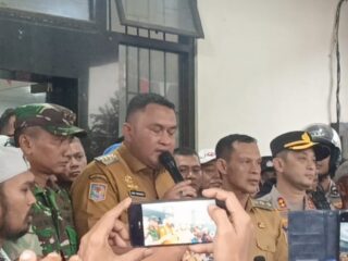 Dari Bansos Hingga Jalan Tambang, Ini Janji Bupati Bogor pada Aksi Massa di Cigudeg
