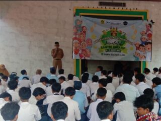 Bimbingan Rohani Bertema Jurnalistik: SMPN 3 Leuwiliang Bekali Siswa Jadi Santri Kreatif