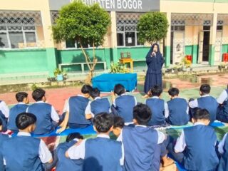 Membentuk Karakter Unggul, SMPN 1 Cibungbulang Adakan Pesantren Kilat