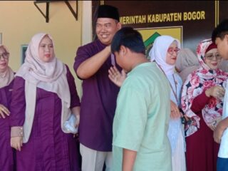 Semarak Ramadhan SMP Negeri 1 Dramaga Berakhir dengan Santunan Anak Yatim