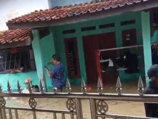 Banjir Keempat Kali di Cigudeg: 50 KK Terendam, Warga Menjerit Minta Tanggul Diperbaiki